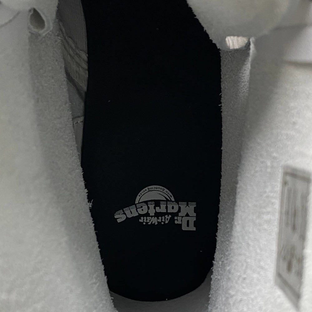 NEW Dr. Martens 1460 Pascal Max Platform Lace Up Boot White Black Women Size 9 - Picture 10 of 12